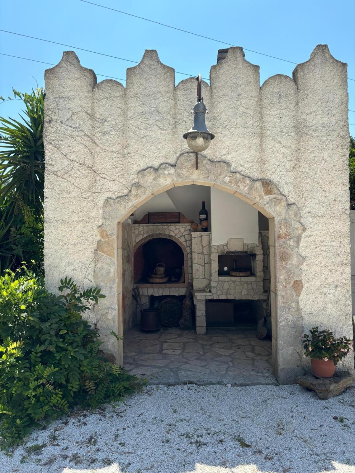 Tenuta Pizzi San Pietro Vernotico Εξωτερικό φωτογραφία