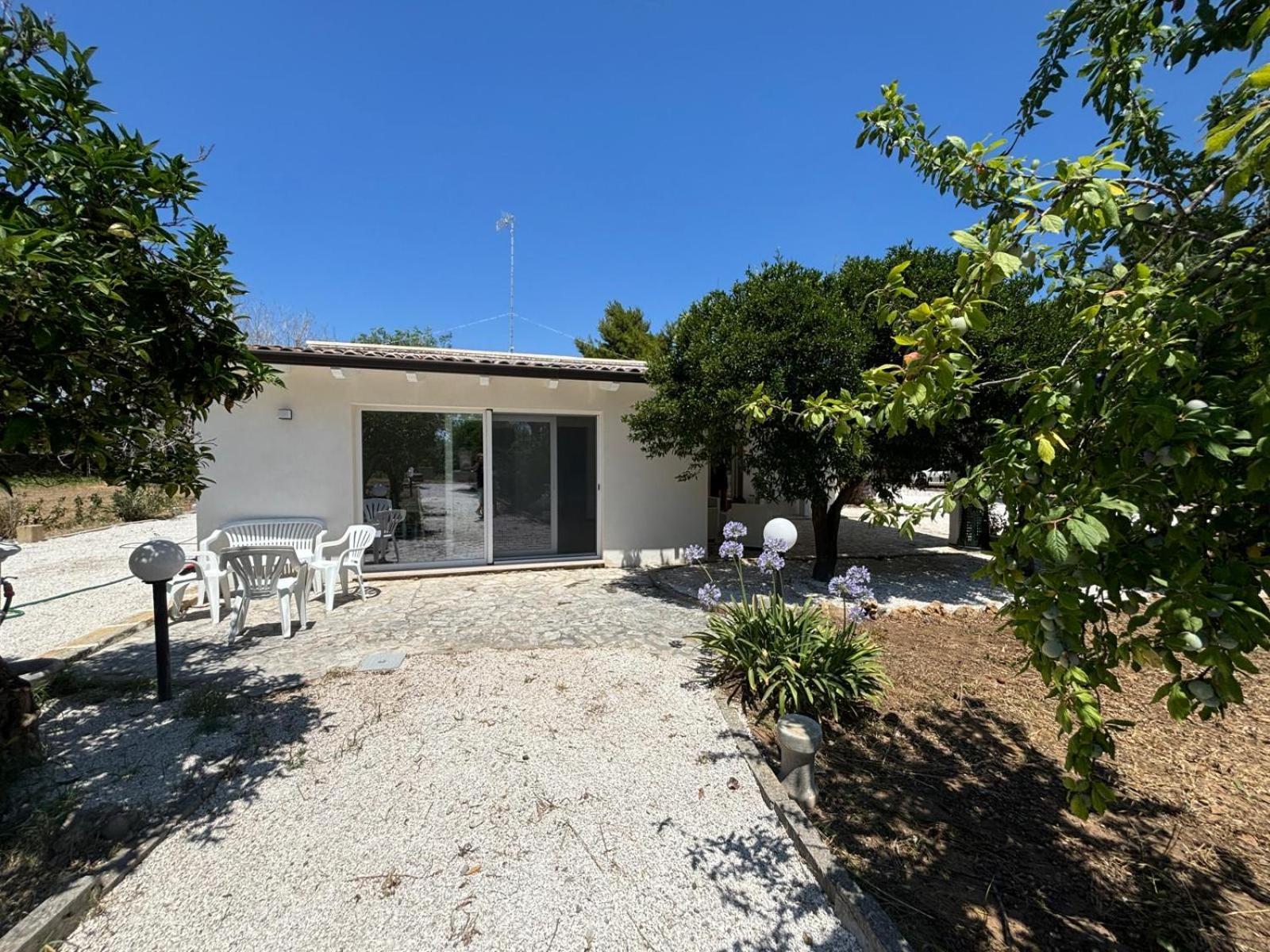Tenuta Pizzi San Pietro Vernotico Εξωτερικό φωτογραφία